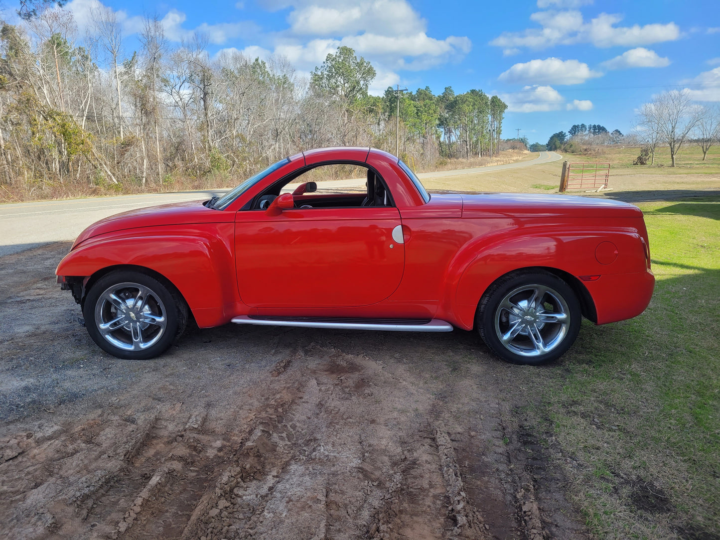 Stock 2682. 2005 Chevrolet SSR Pickup Truck 6.0L LS Engine 4L65 A/T 114k Miles - The Parts Farm