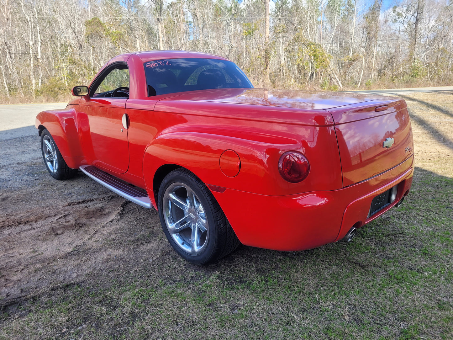 Stock 2682. 2005 Chevrolet SSR Pickup Truck 6.0L LS Engine 4L65 A/T 114k Miles - The Parts Farm