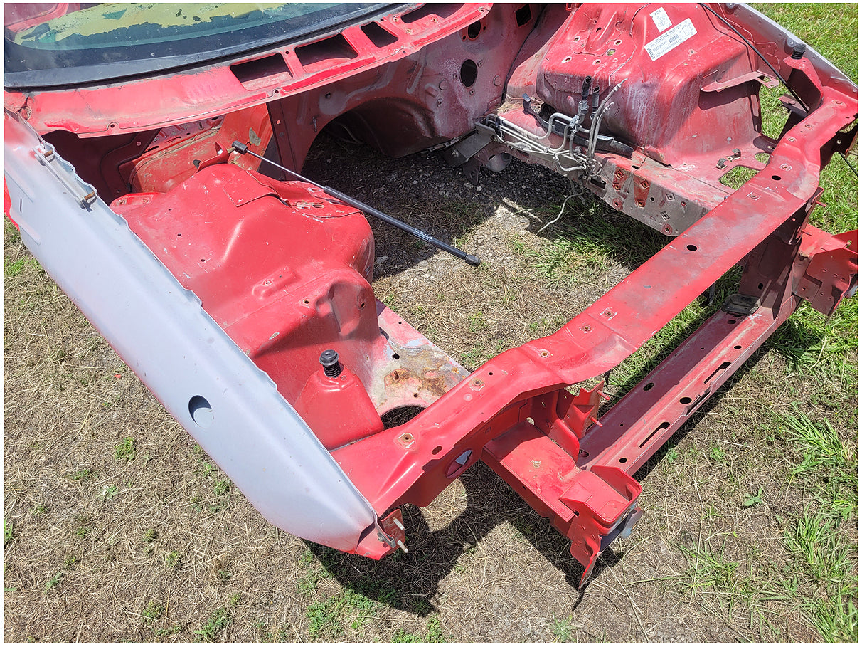 Stock 2653. 2001 Pontiac Firebird Trans Am Hatchback Clear Title Frame Shell Body