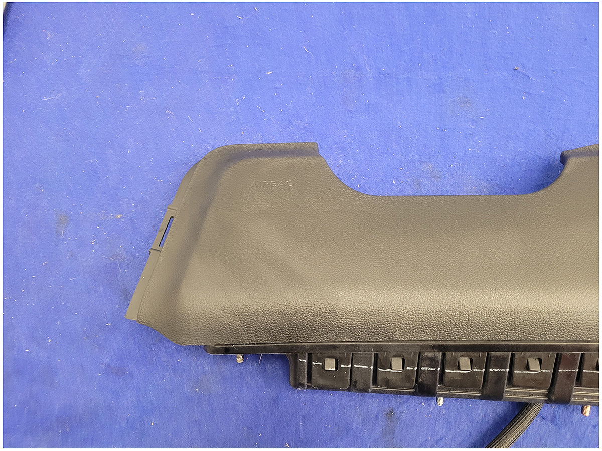2018-2023 Ford Mustang GT S550 Driver Lower Knee Bag Steering Column Air Bag 2798