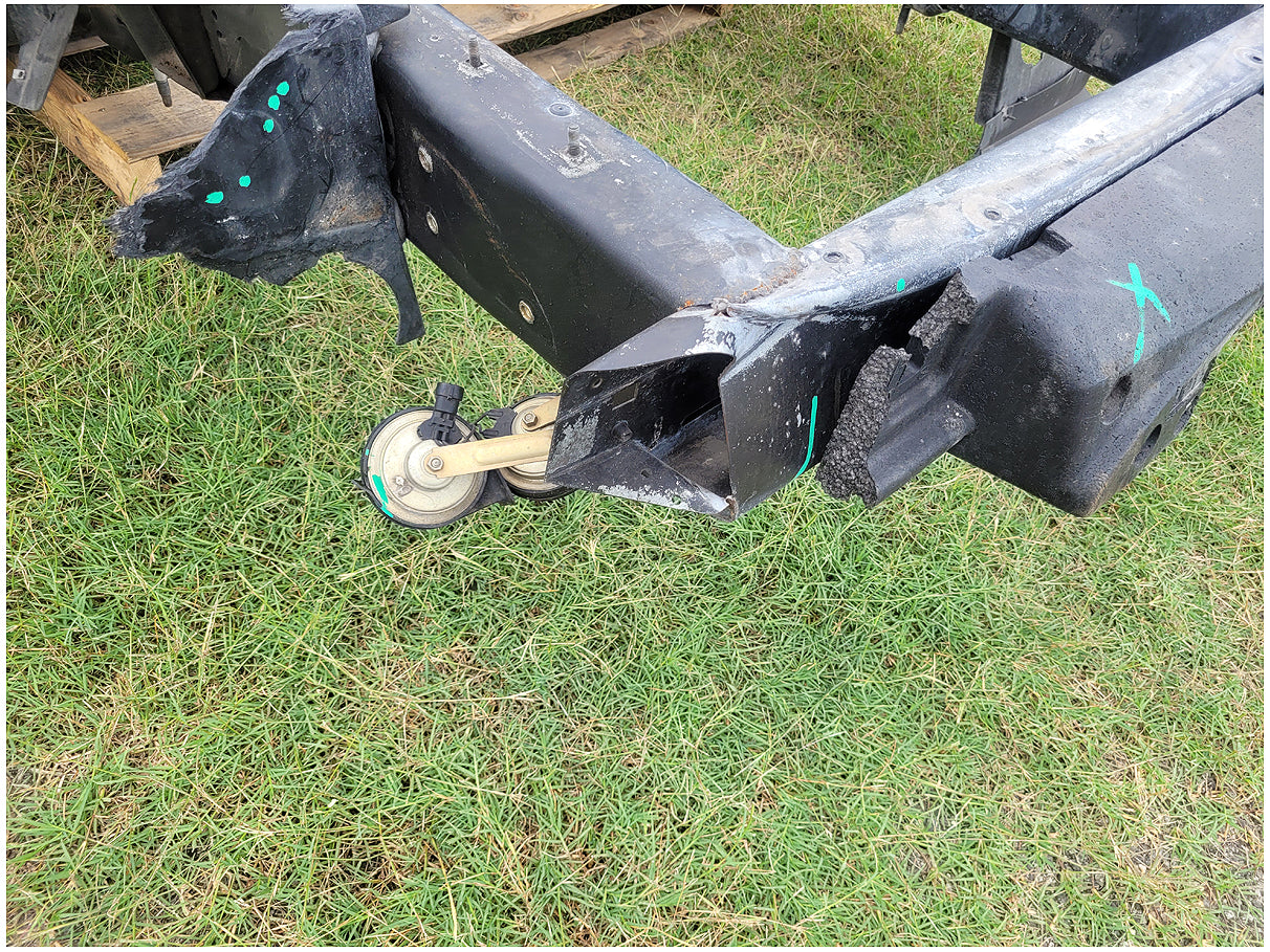 Stock 2853. 2002 Chevrolet Corvette Z06 C5 FRC Frame Shell Salvage Title Race Car