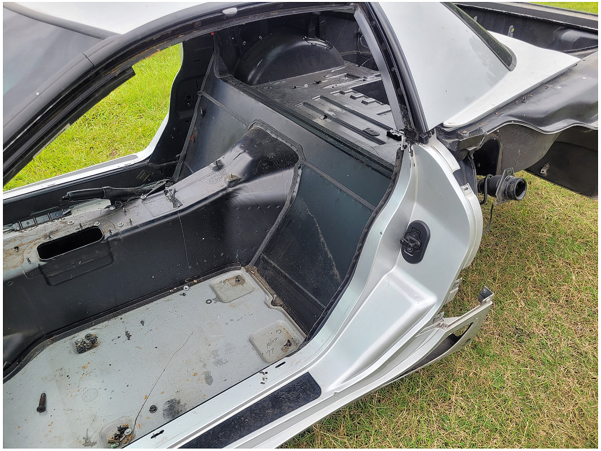 Stock 2853. 2002 Chevrolet Corvette Z06 C5 FRC Frame Shell Salvage Title Race Car