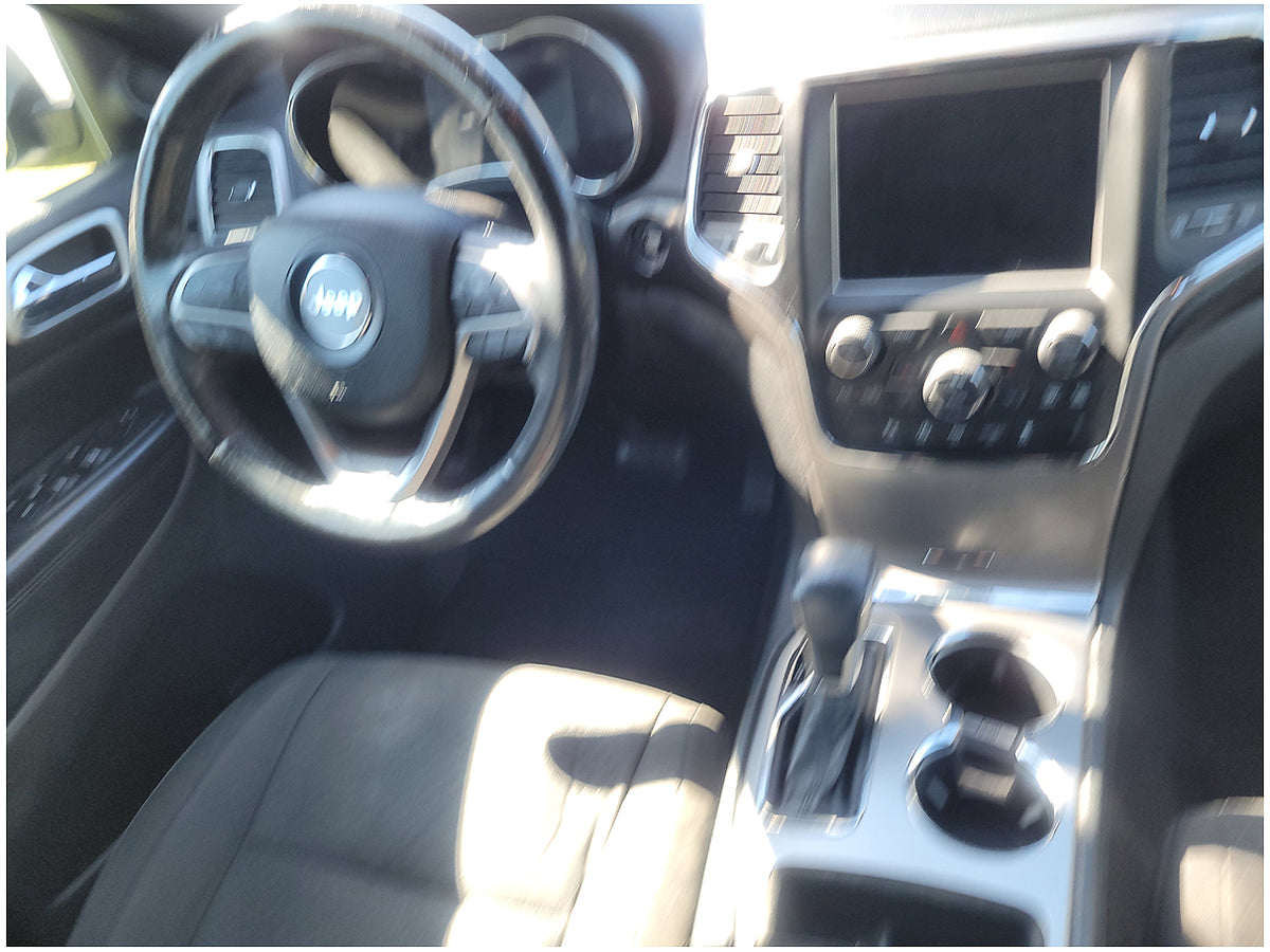 2018 Jeep Grand Cherokee Laredo 4x4 – 3.6L V6 – Clean Title – 109K Miles
