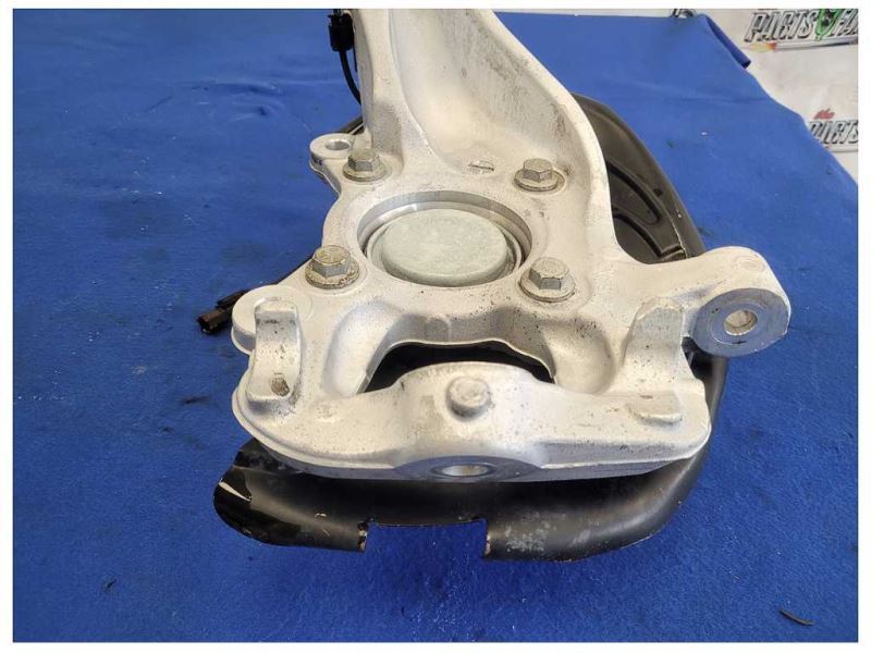 2015-2017 Ford F150 2WD Pickup Truck Driver Left Front Spindle Knuckle Hub 2615 - The Parts Farm