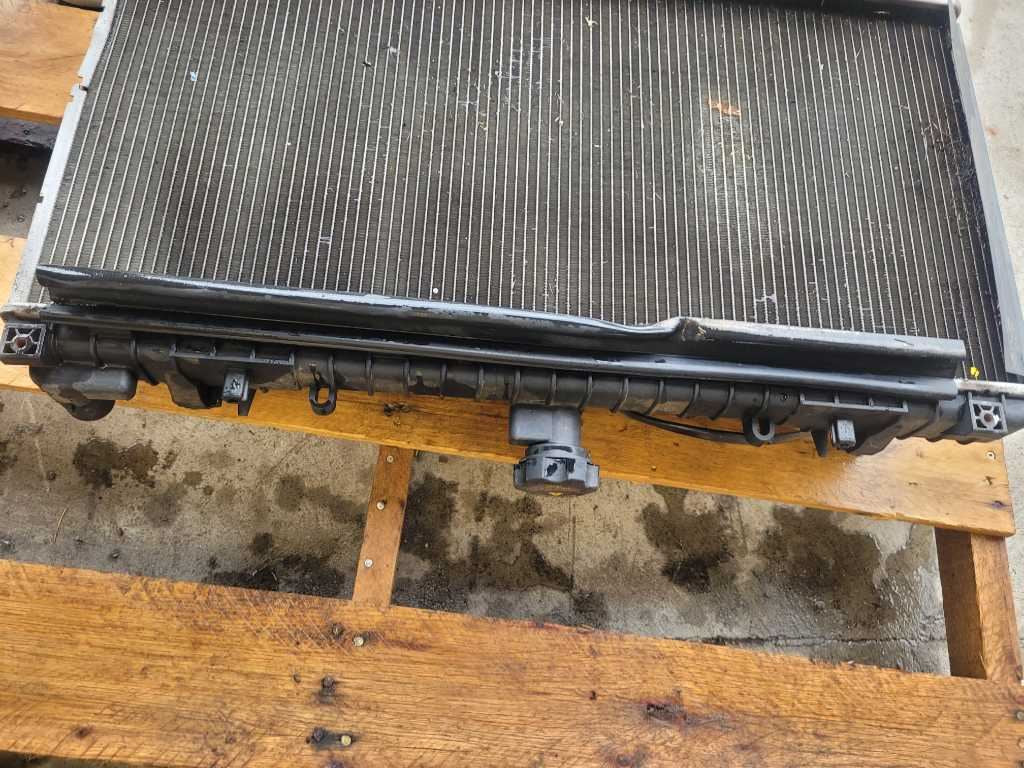 2010-2011 Chevrolet Camaro SS Radiator Fan Automatic A/T Cooling Engine 2626 - The Parts Farm