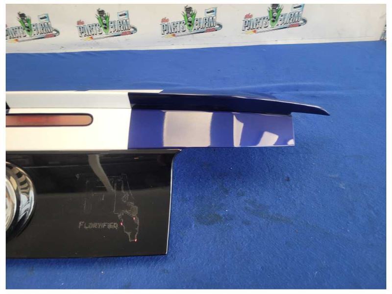 2013-2014 Ford Mustang GT Rear Trunk Deck Lid Coupe Emblem Wing Paint L6 2605 - The Parts Farm