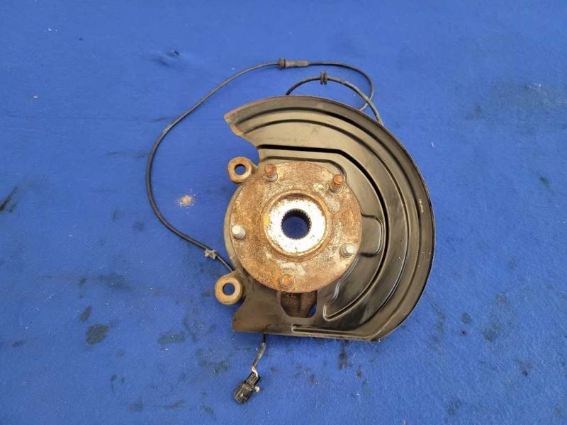 2011-2020 Nissan Leaf Driver Left Front Spindle Knuckle Hub 1856 - The Parts Farm