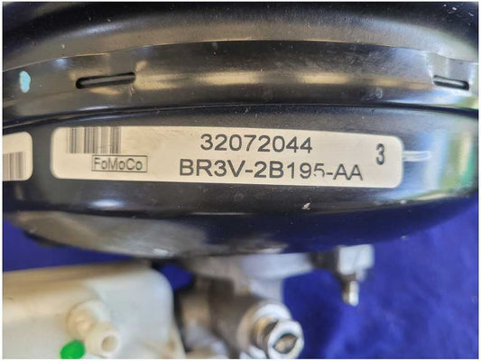 2011-2014 Ford Mustang Shelby GT500 Power Brake Booster Master Cylinder M/T 2710