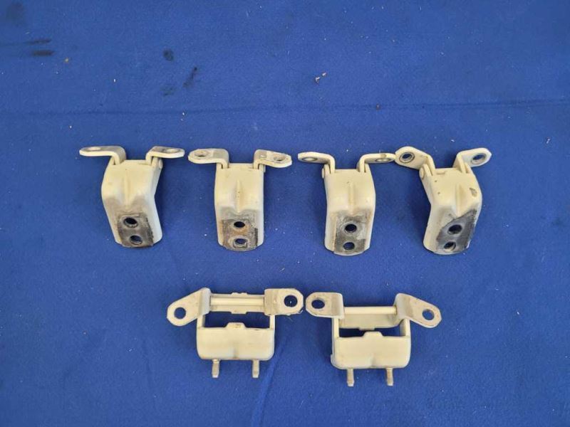 2011-2012 Nissan Leaf Door Hinge Bracket Mount 1856 - The Parts Farm