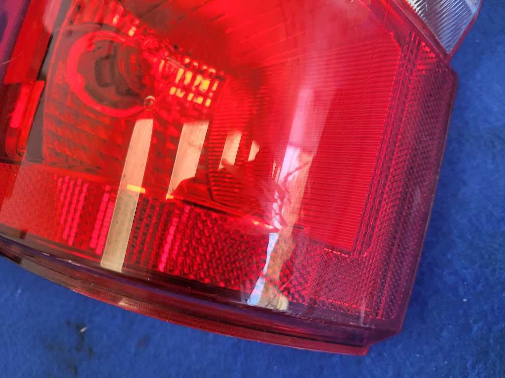 2022 Ford F250SD Pickup Truck Passenger Rear Taillight Lamp Light Lens 2581 - The Parts Farm