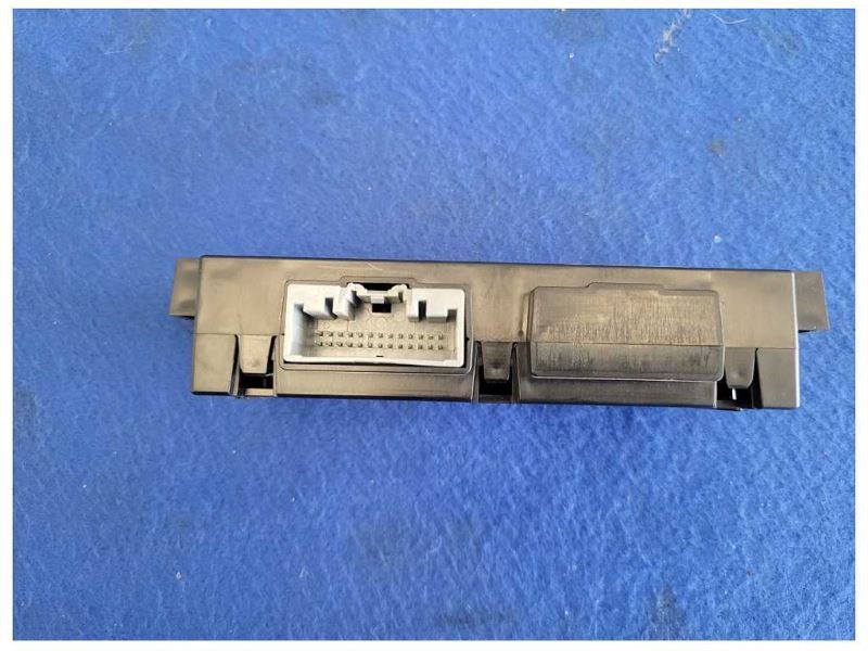 2014 Ford Mustang GT Coupe Chassis Temperature Control Module 2605 - The Parts Farm