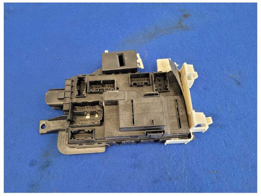 2014 Ford Mustang GT 5.0L S197 Coupe Body Control Module BCM Smart Box 2613 - The Parts Farm