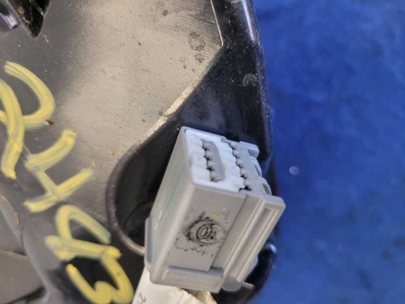 2015-2017 Ford Mustang GT S550 Passenger Right RH Taillight Lamp Brake Lens 2483 - The Parts Farm