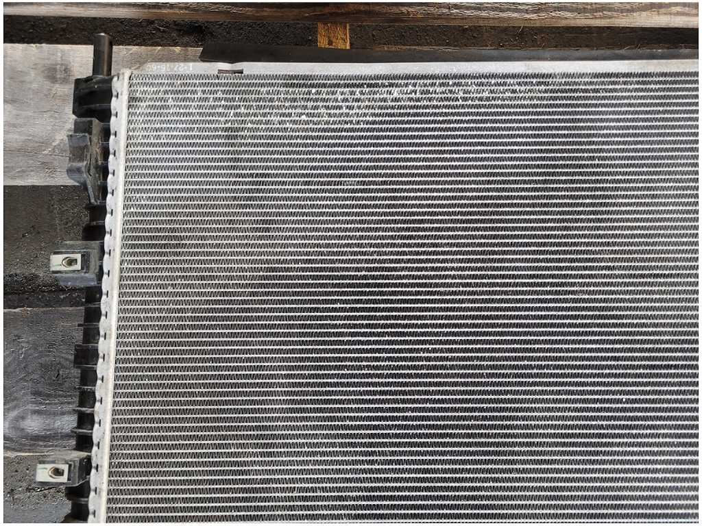 45300405