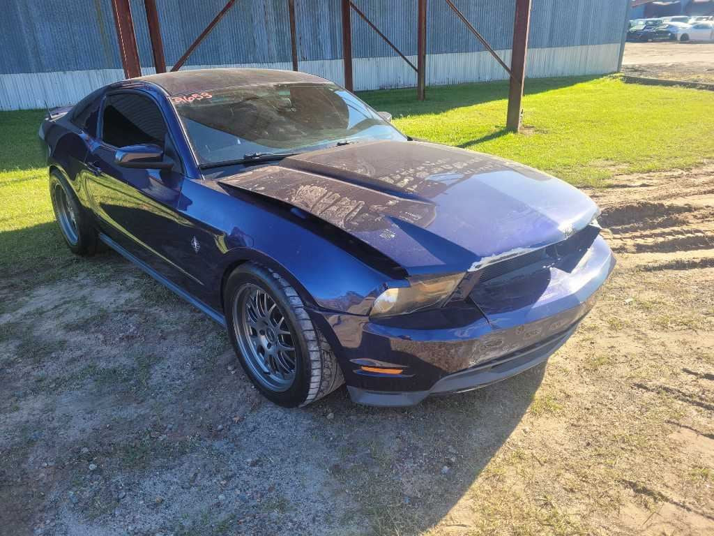 2010 Ford Mustang GT 5.0L S197 Owner's Manual Booklet Pamphlet Cover 2653 - The Parts Farm