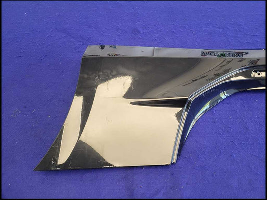 2016-2024 Chevrolet Camaro SS Driver Left Lower Rocker Panel Molding C43