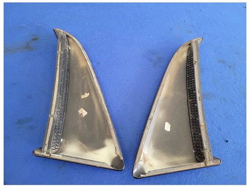 2011-2014 Ford Mustang GT S197 Pair Side Quarter Scoops RH LH Paint UA 2613 - The Parts Farm