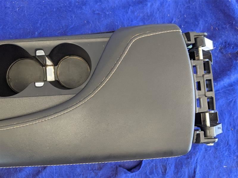 2016-2018 Chevrolet Camaro SS Center Console Front Floor Leather Lid - The Parts Farm