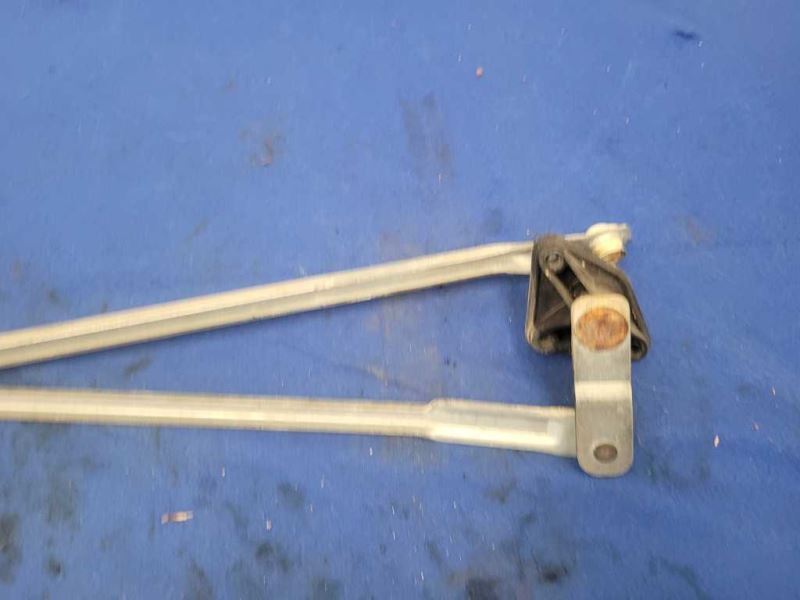 2003-2006 Chevrolet SSR Pickup Truck Windshield Wiper Motor Linkage 2426 - The Parts Farm