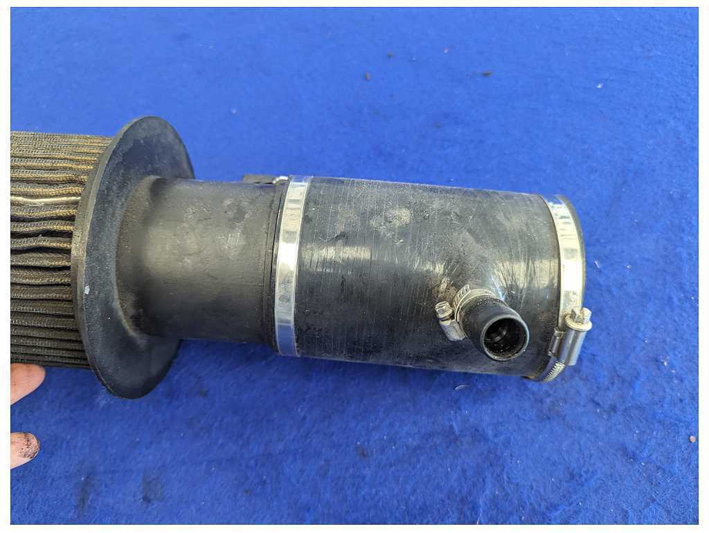 2014 Audi R8 V10 Plus Coupe Pair Air Filter Mass Meter Rear Engine 2136 - The Parts Farm