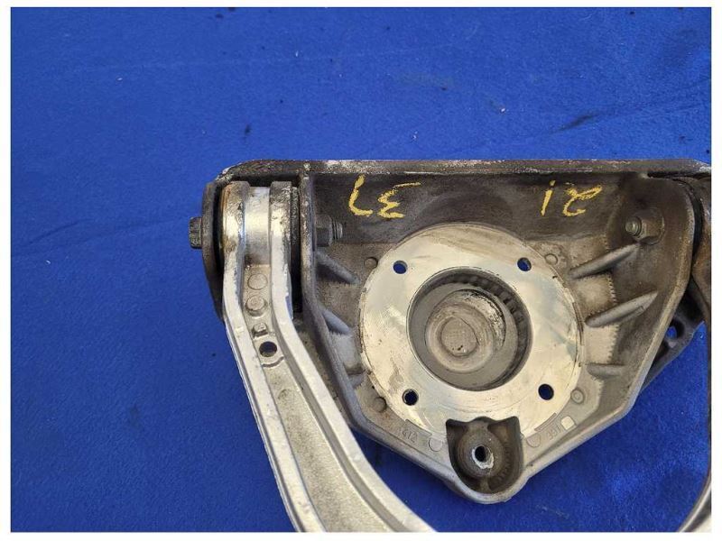 2004-2006 Porsche Cayenne Turbo 4.5L Passenger Front Control Arm 2137 - The Parts Farm