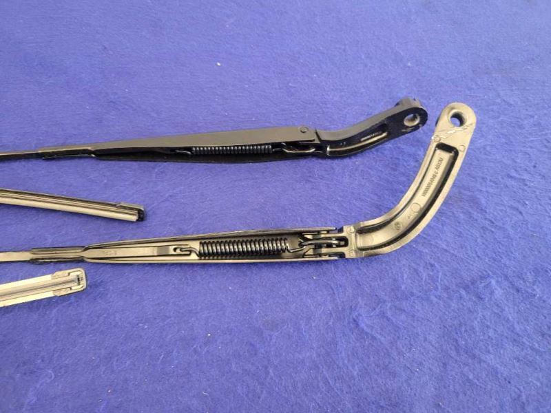 2020-2023 Ford Mustang Shelby GT500 5.2L Wiper Blades Arms Windshield Front 2370 - The Parts Farm