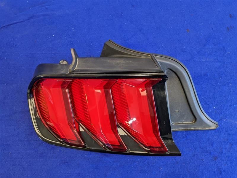 2018-2023 Ford Mustang GT S550 Driver Left LH Tail Light Lamp Brake Lens OEM - The Parts Farm