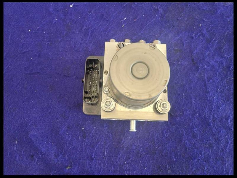 2017-2021 Tesla Model 3 Standard Plus ABS Anti-Lock Brake Module Pump - The Parts Farm