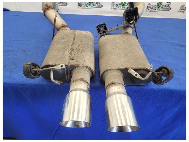 2011-2014 Ford Mustang GT Magnaflow Mufflers Pair Exhaust Tip Dual 2468 - The Parts Farm