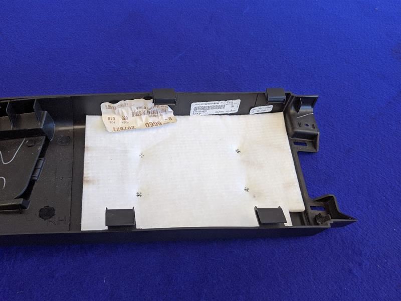 2012-2014 Jeep Grand Cherokee SRT-8 6.4L Passenger B Pillar Molding Trim OEM - The Parts Farm