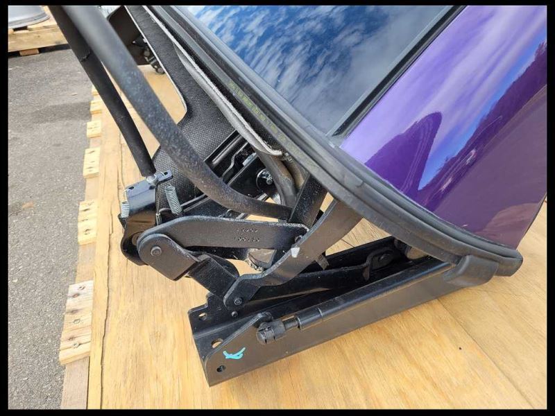 2003-2006 Chevrolet SSR Convertible Roof Retractable Hard Top Frame Truck - The Parts Farm