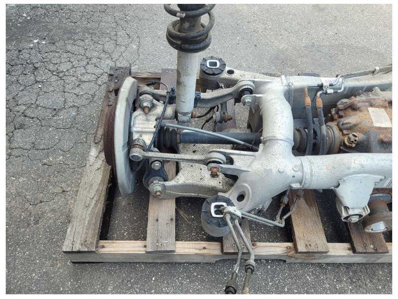2004-2005 BMW 525i Sedan Rear Axle Carrier 3.73 Gear Ratio IRS 1656 - The Parts Farm