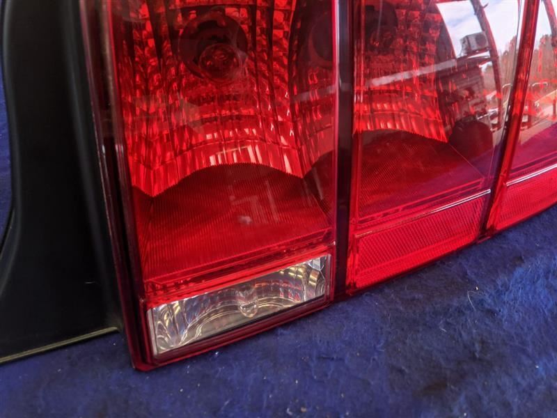 2005-2009 Ford Mustang GT GT500 Driver Left LH Taillight Lamp Brake Lens - The Parts Farm