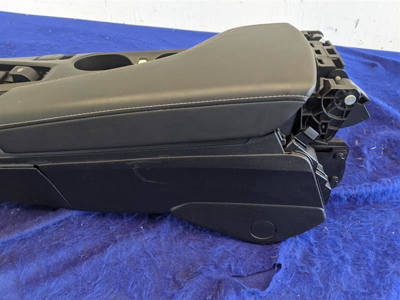 2016-2018 Chevrolet Camaro SS Center Console Front Floor Leather Lid - The Parts Farm