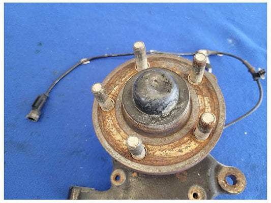 2018-2023 Ford Mustang GT S550 Driver Front Spindle Knuckle Hub 2571