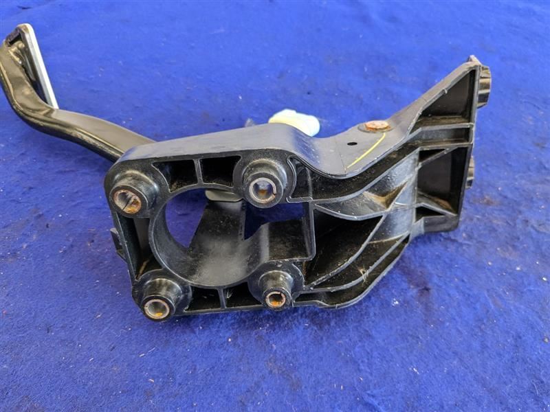 2020-2022 Ford Mustang Shelby GT500 Automatic Brake Pedal Cage Box Assembly - The Parts Farm
