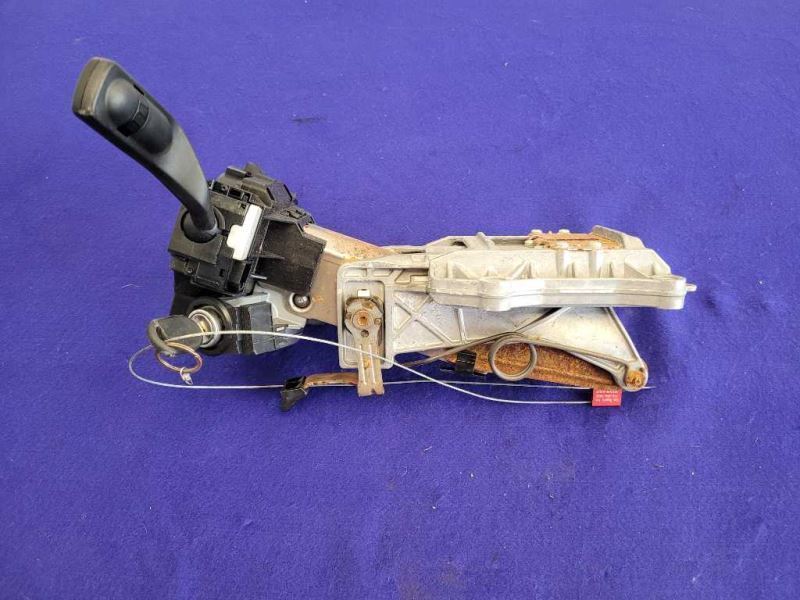 2005-2009 Ford Mustang GT500 Steering Column Turn Signal Driver Shaft Lights - The Parts Farm