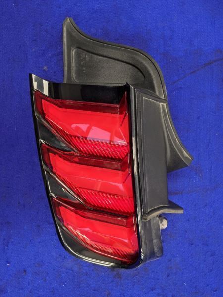 2018-2023 Ford Mustang GT S550 Passenger Right Tail Light Lamp Brake Lens OEM - The Parts Farm