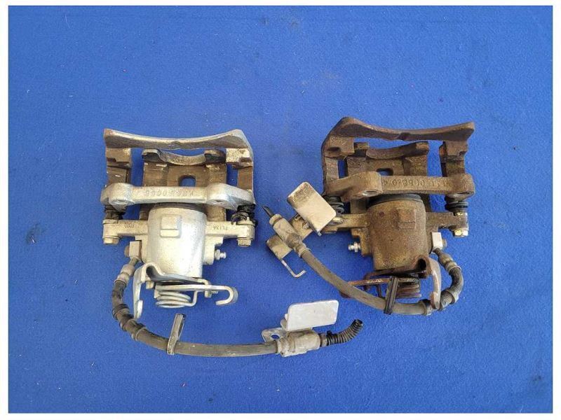 2005-2014 Ford Mustang GT S197 Pair Brake Calipers Rear Rotors Used 2530 - The Parts Farm