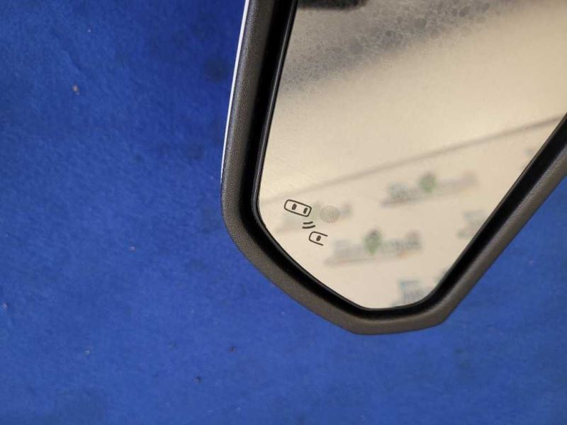 2015-2020 Ford Mustang GT S550 Driver Rear View Mirror BLIS Puddle Paint YZ 2502 - The Parts Farm