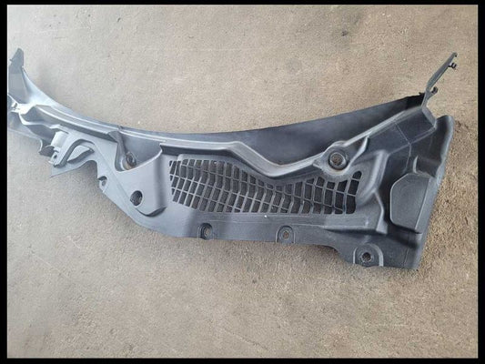2015-2021 Ford Mustang GT S550 Cowl Vent Panel Windshield Wiper Cover OEM - The Parts Farm