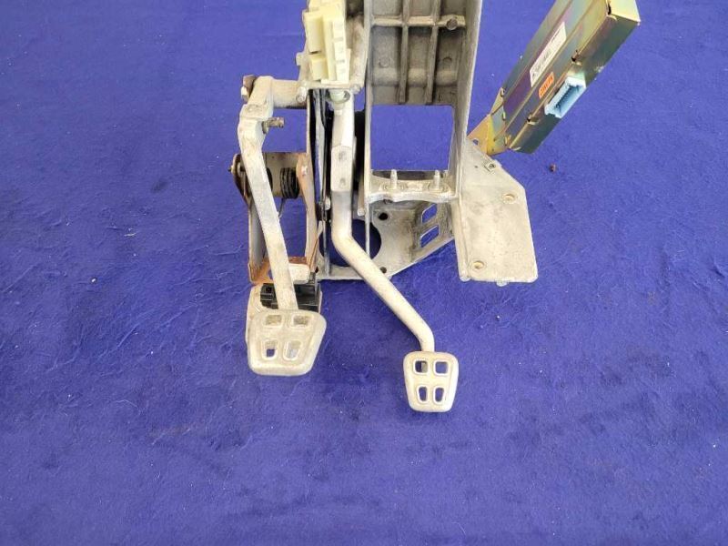 1999-2004 Chevrolet Corvette Z06 FRC C5 Pedal Cage Box Manual Box - The Parts Farm