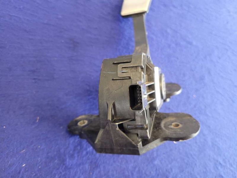 2011-2014 Ford Mustang GT 5.0L S197 Electric Gas Pedal Pad Premium - The Parts Farm