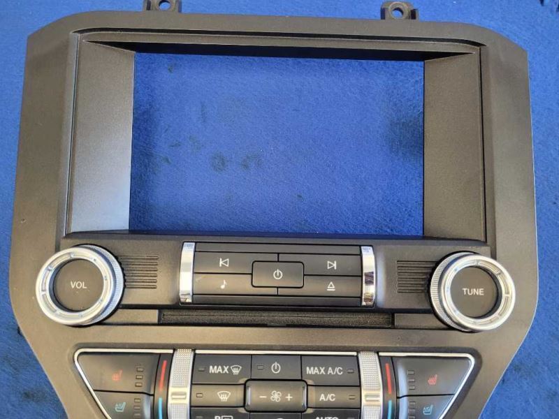 2017 Ford Mustang GT S550 Sync 2 Receiver Non Nav CD Slot Heat Cool Seats 2632 - The Parts Farm