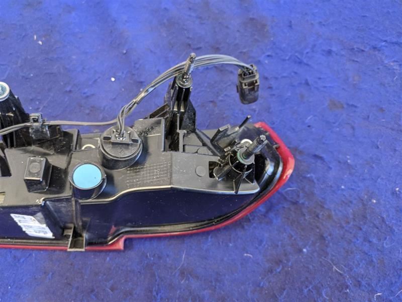 2016-2018 Chevrolet Camaro LS LT SS Passenger Taillight Lamp Lens New Take Off - The Parts Farm