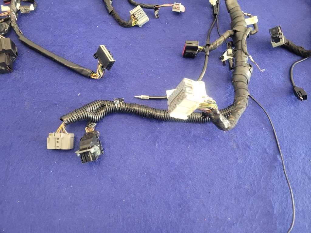 47643725