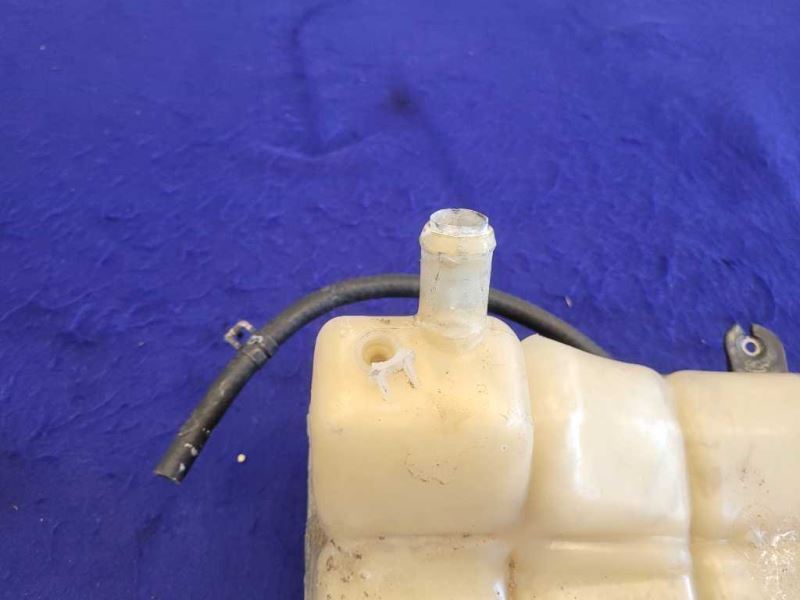1999-2001 Ford Mustang Cobra SVT DOHC Coolant Overflow Reservoir Tank Cool 2276 - The Parts Farm