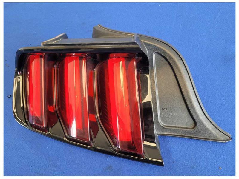 2015-2017 Ford Mustang GT S550 Driver Left LH Tail Light Lamp Brake Lens 2564 - The Parts Farm