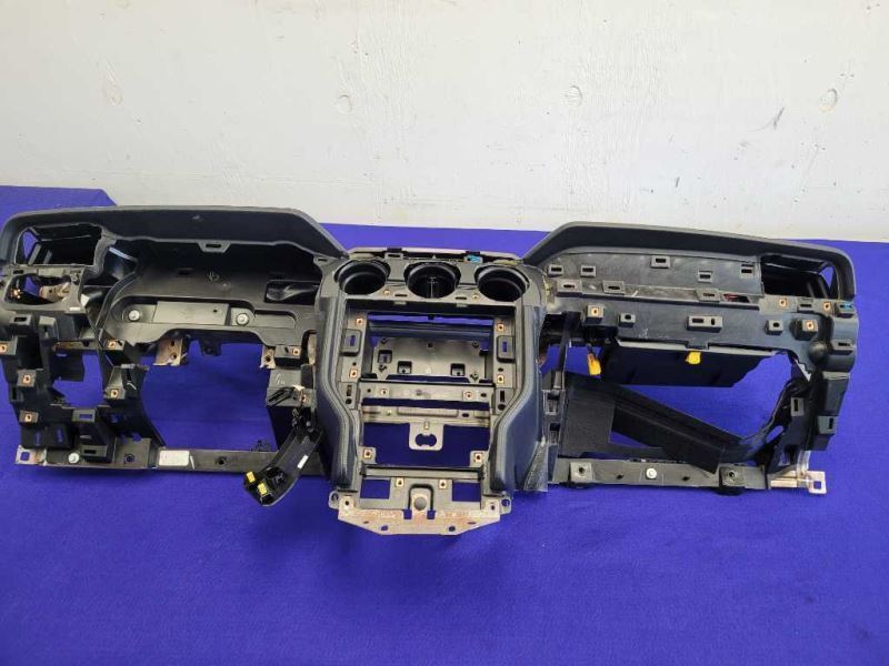 2015-2017 Ford mustang GT S550 Dash Panel Board No Gauge Pack Vent Bezel Trim - The Parts Farm