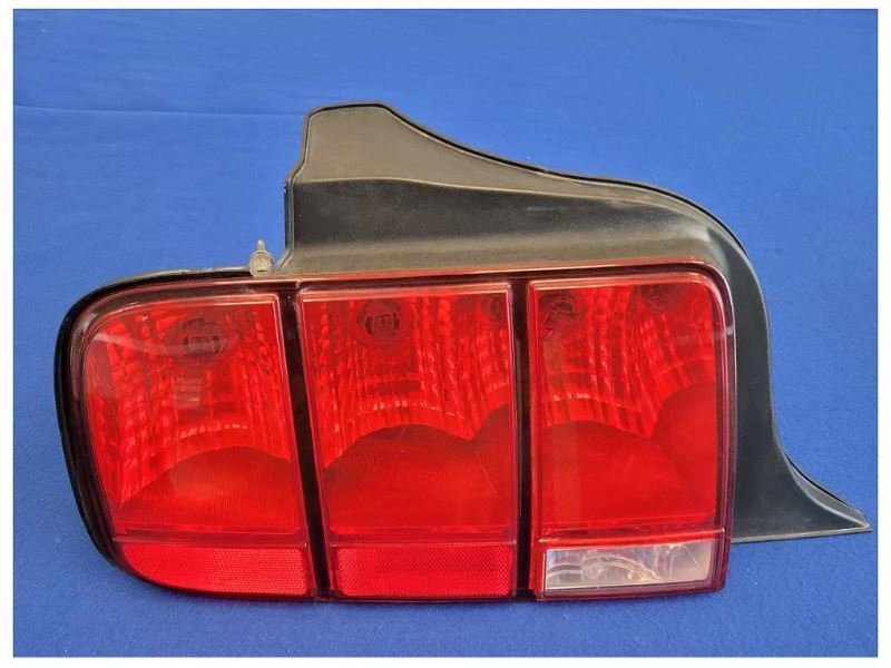 2005-2009 Ford Mustang GT 4.6L Passenger RH Rear Tail Light Brake Lens Lamp 2583 - The Parts Farm